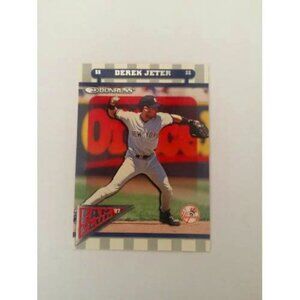 1997 Donruss Fan Club Derek Jeter Yankees #165 (029)